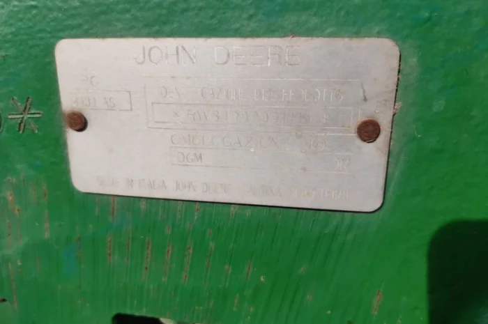 Трактор John Deere 8400- фото № 3