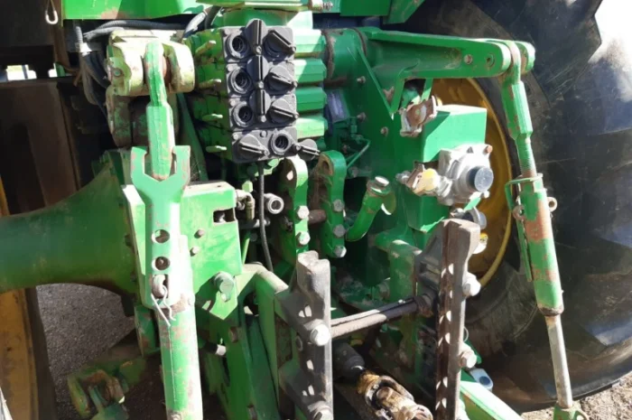 Трактор John Deere 8400- фото № 5