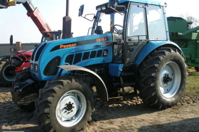 Трактор МТЗ Pronar 1221A - 130 л.с- фото № 1