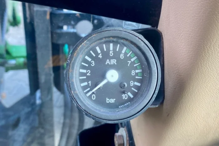 Трактор John Deere 6810 - 1998 рік- фото № 5