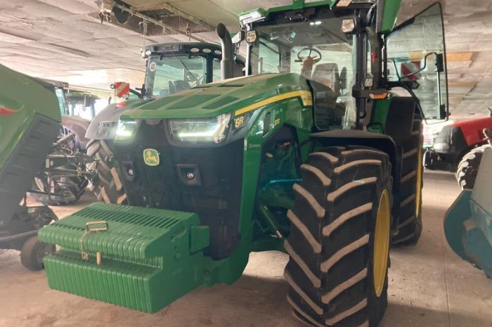 Трактор John Deere 8R370- фото № 1