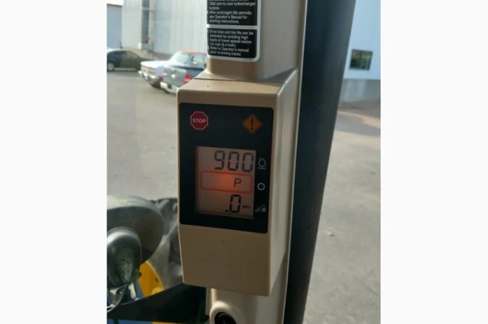 7000 м.ч. 2005 г трактор John Deere 8520 (335 л.с.) из США б/у купить- фото № 6