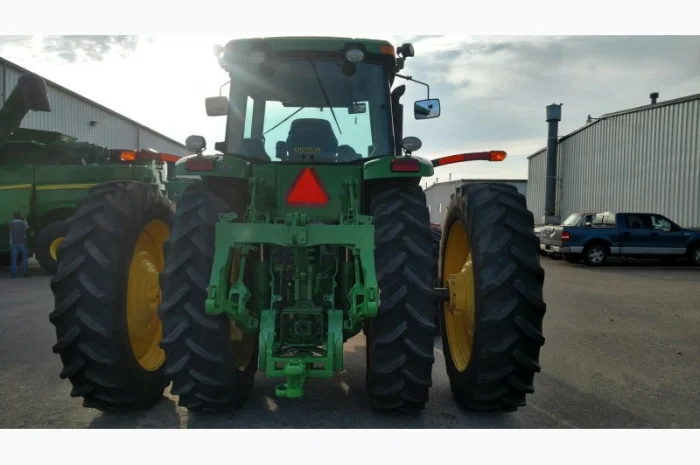 7000 м.ч. 2005 г трактор John Deere 8520 (335 л.с.) из США б/у купить- фото № 15