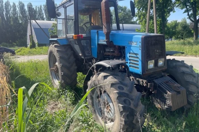 Трактор МТЗ 1221.1- фото № 1