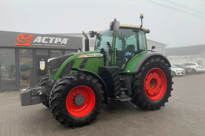 Трактор колесный Fendt Vario 724- фото № 2