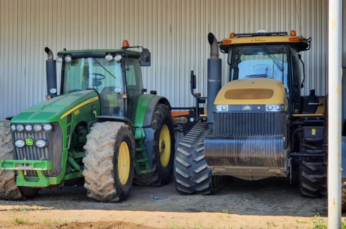 Трактор John Deere 8530- фото № 9