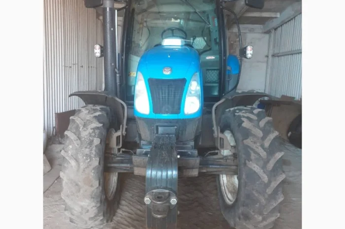 Продам трактор- фото № 1