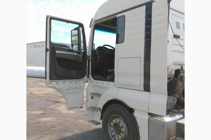 Man TGX 18.440 2010 4x2- фото № 17