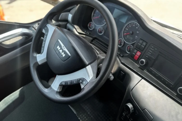 EURO 6 тягач з гідравлікою - MAN TGX 18.480 -2015 рік- фото № 6