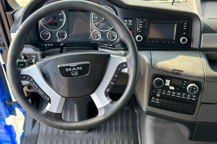 EURO 6 тягач MAN TGX 26.440- фото № 6