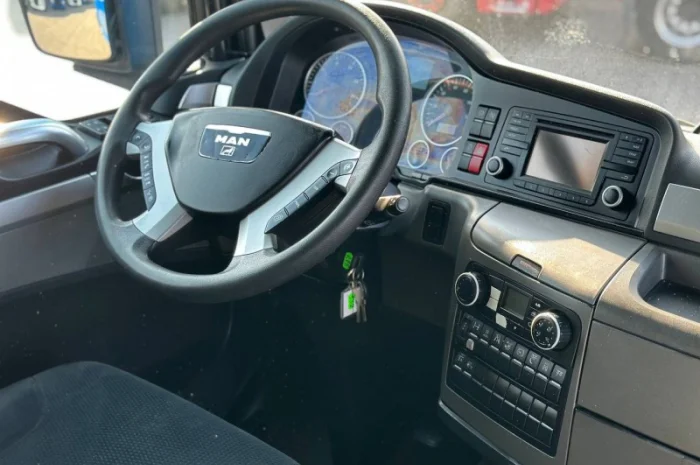 EURO 6 тягач MAN TGX 26.440- фото № 14