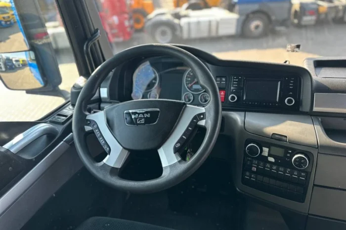 EURO 6 тягач MAN TGX 26.440- фото № 13