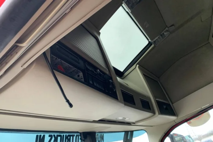 EURO 6 тягач VOLVO FH 420 - 2016 рік- фото № 9