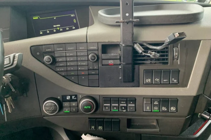 EURO 6 тягач VOLVO FH 420 - 2016 рік- фото № 7