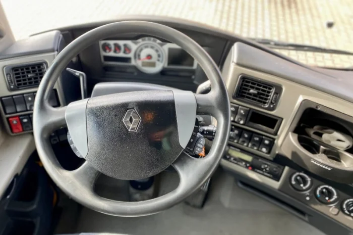 RENAULT MAGNUM 480 DXi - 2012 рік- фото № 2