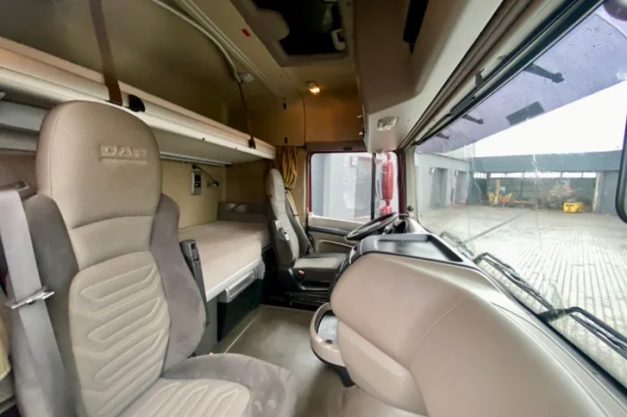 Сідельний тягач DAF XF 105 - 2012 рік- фото № 2