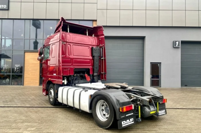 Сідельний тягач DAF XF 105 - 2012 рік- фото № 15