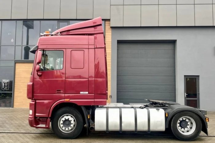 Сідельний тягач DAF XF 105 - 2012 рік- фото № 13