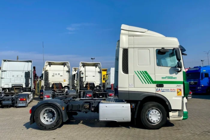 Тягач DAF XF 106 2014 року- фото № 3
