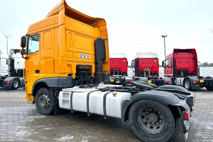 EURO 6 тягач DAF XF 106- фото № 8
