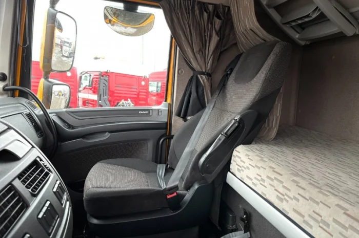 EURO 6 тягач DAF XF 106- фото № 5