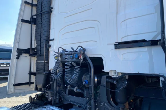 EURO 6 тягач VOLVO FH 460 - 2015 рік- фото № 11