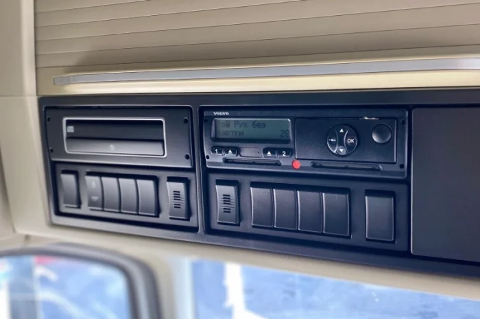 EURO 6 тягач VOLVO FH 460 - 2015 рік- фото № 7