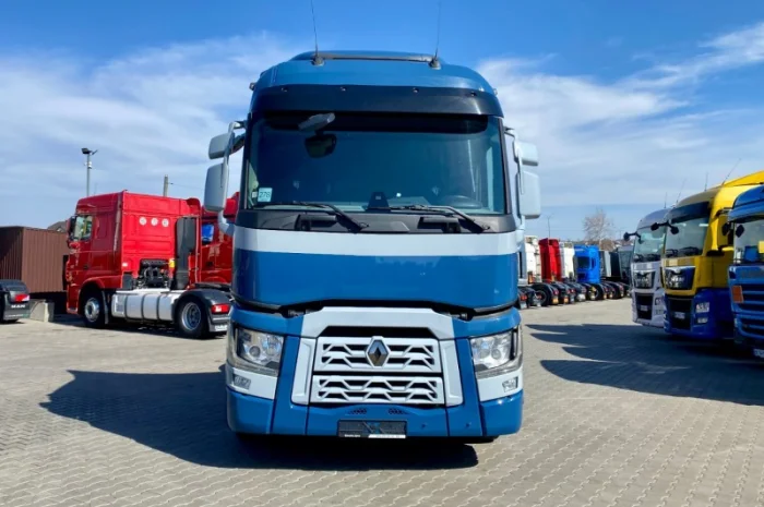 Тягач Renault Range T/T-Series - 2014 рік- фото № 18