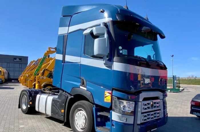 Тягач Renault Range T/T-Series - 2014 рік- фото № 16