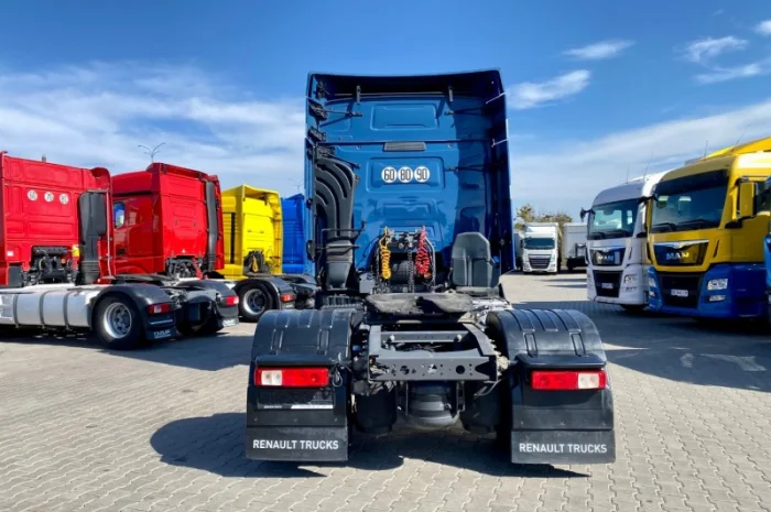 Тягач Renault Range T/T-Series - 2014 рік- фото № 14