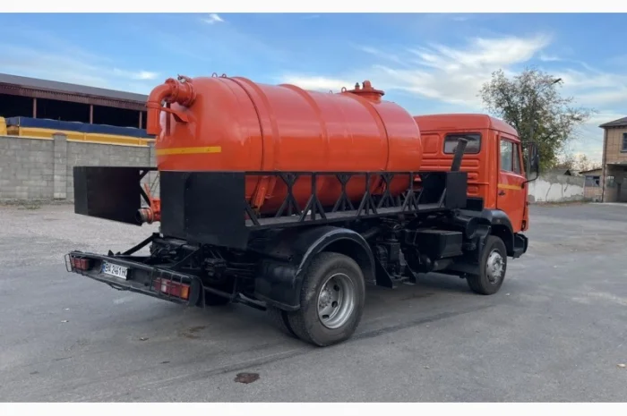 Асенізатор КамАЗ 4308 Бочка 5, 5 м3- фото № 3