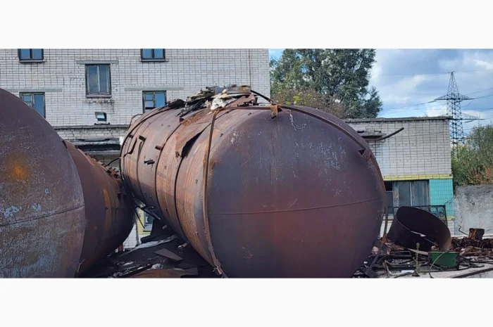 Цистерны 54, 63 куба жд продам- фото № 8