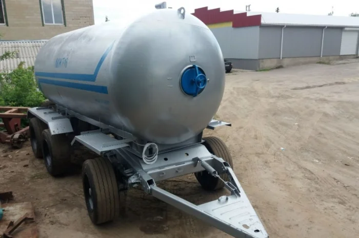 Бочка трехосная МЖТ-16 (для воды, КАС или навоза)- фото № 3