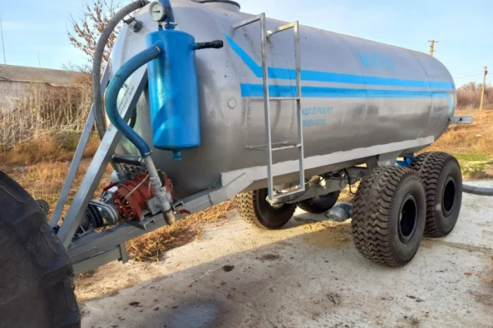 Бочка МЖТ10 для навоза, воды или КАС от производителя- фото № 1