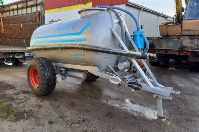 Бочка МЖТ-6 для навозу з розкидачем- фото № 1