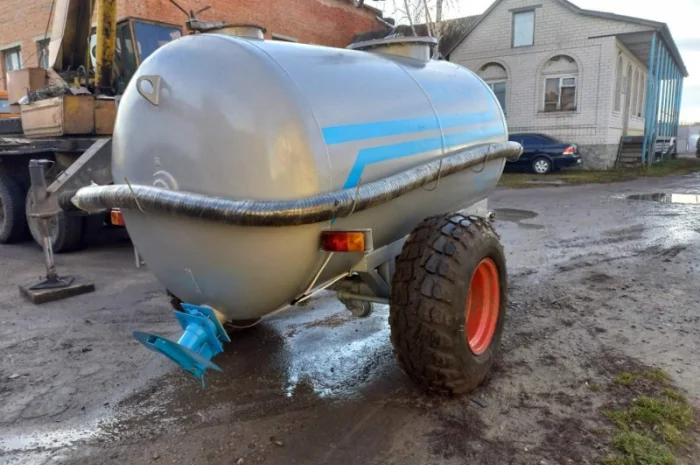 Бочка МЖТ-6 для навозу з розкидачем- фото № 2