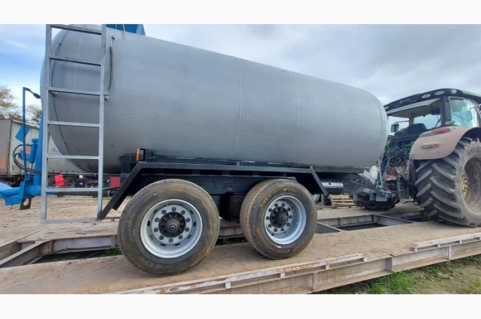 Бочка МЖТ-16 на пневмоподвеске с мешалкой для жидкого навоза- фото № 1