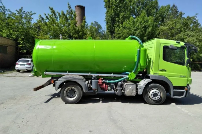 Ассенизационная вакуумная цистерна- фото № 1