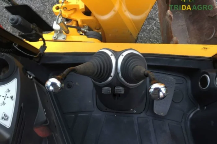 Экскаватор-погрузчик jcb 3cx- фото № 1