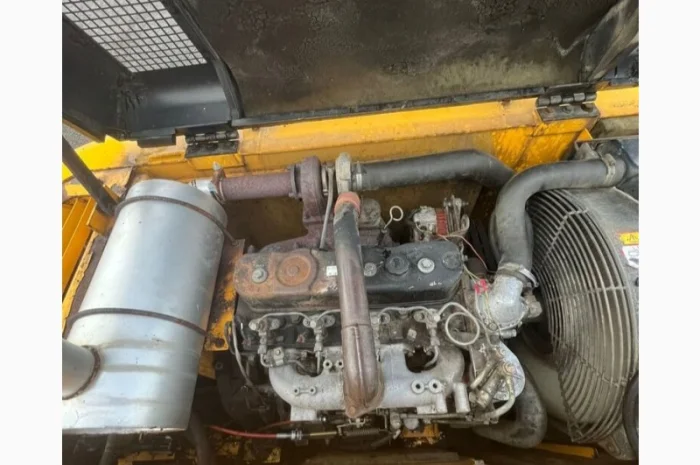 Колісний екскаватор JCB JS 160 W (2004)- фото № 7