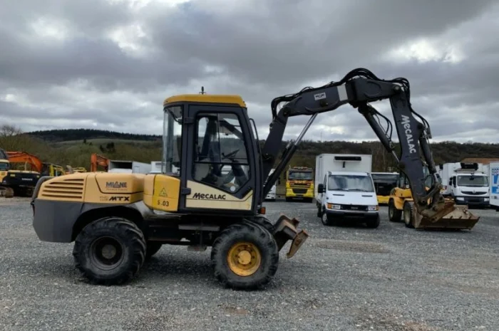 Экскаватор-погрузчик Mecalac 12 MXT- фото № 1