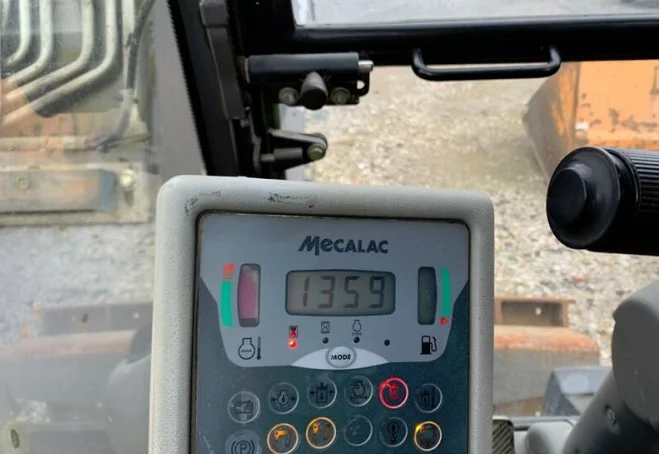 Экскаватор-погрузчик Mecalac 12 MXT- фото № 15