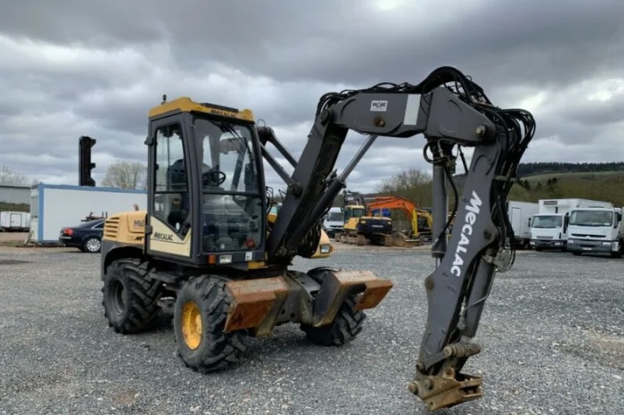 Экскаватор-погрузчик Mecalac 12 MXT- фото № 16