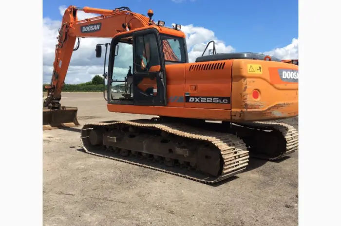 Гусеничный экскаватор Doosan DX 225 LC-3 2011 года- фото № 3