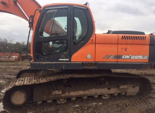 Продажа Гусеничного экскаватора Doosan DX225LC-3- фото № 3
