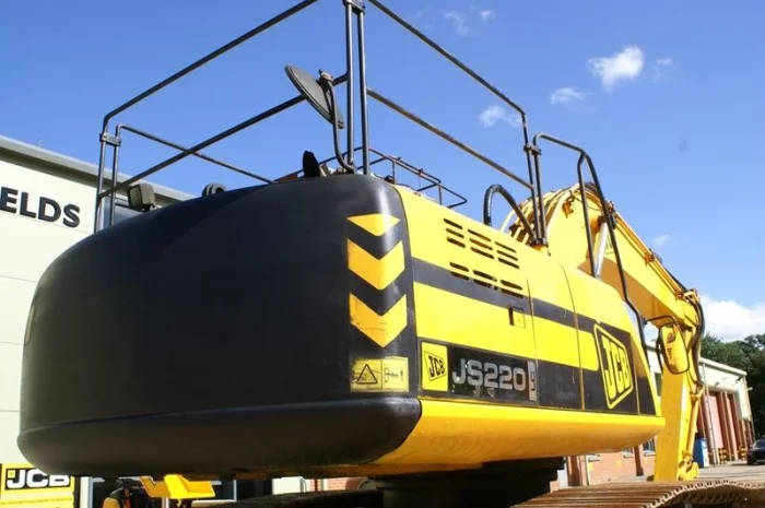 Продам гусеничный экскаватор JCB JS220LC- фото № 6