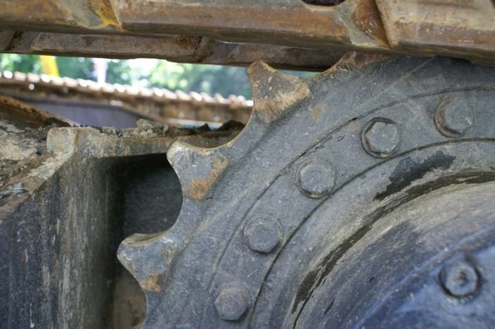 Продам гусеничный экскаватор JCB JS220LC- фото № 8