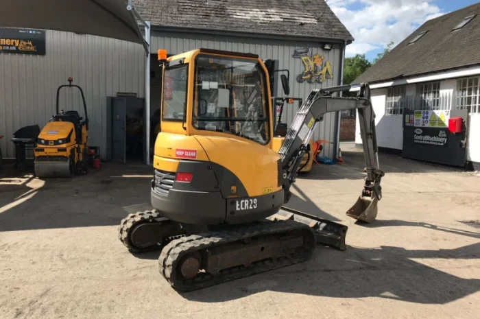 Мини экскаватор VOLVO ECR 28- фото № 4