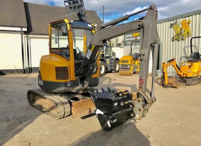 Мини экскаватор VOLVO ECR 28- фото № 5