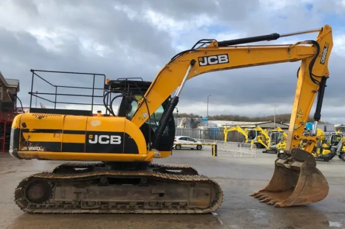 Гусеничный экскаватор JCB JS 220 LC 2011 года- фото № 6